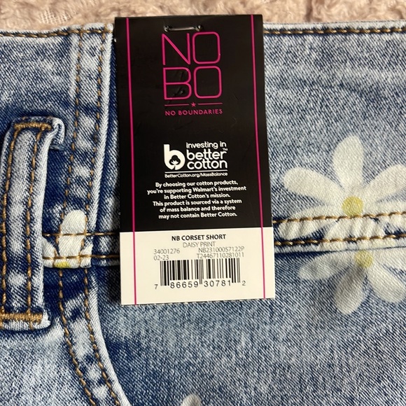 Size 21 Juniors Corset Waist Denim Daisy Shorts - Picture 8 of 8